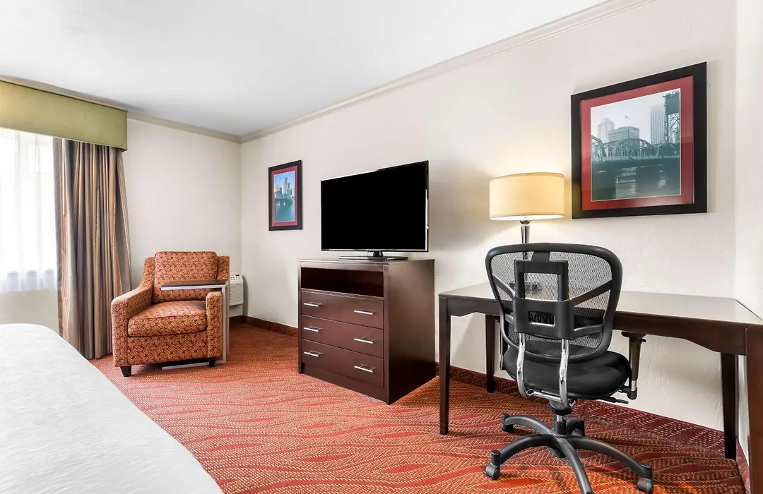 Best Western Plus Parkway Inn-1