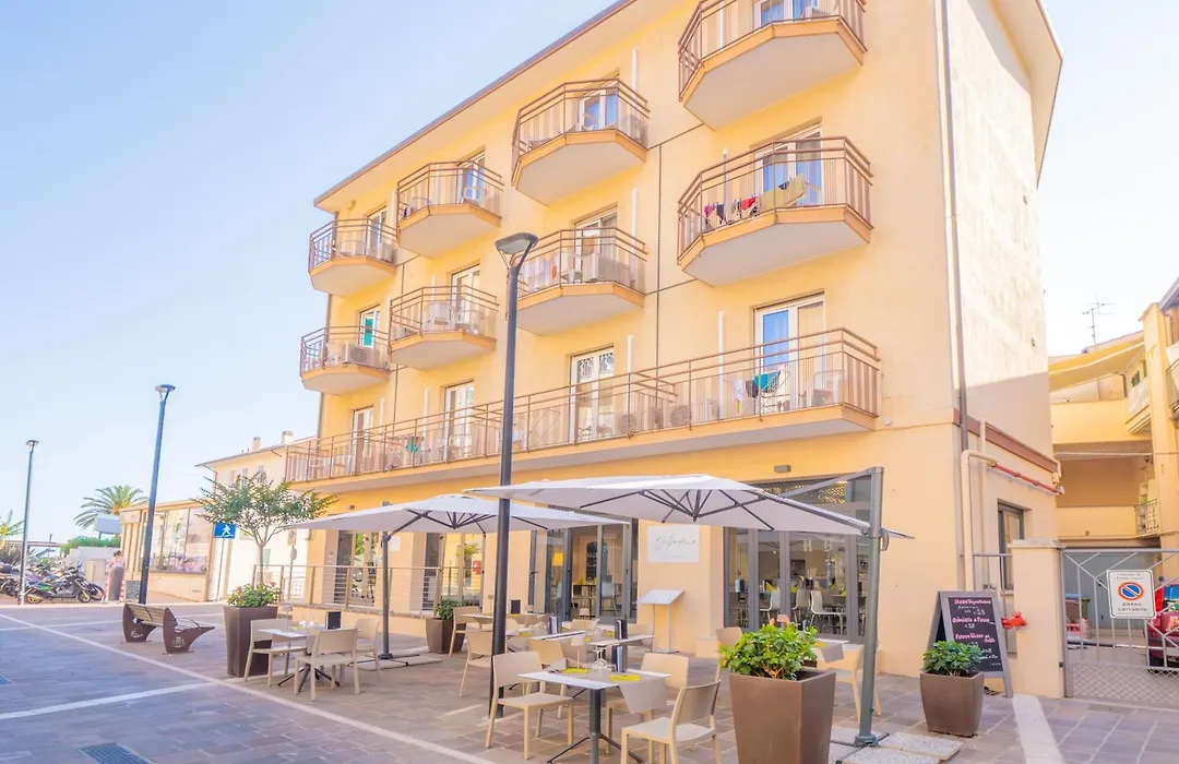 Hotel La Bussola-1