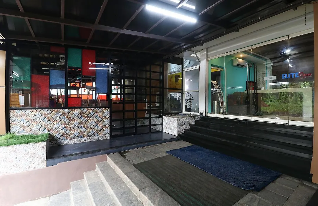 Fabhotel Elite Inn-1
