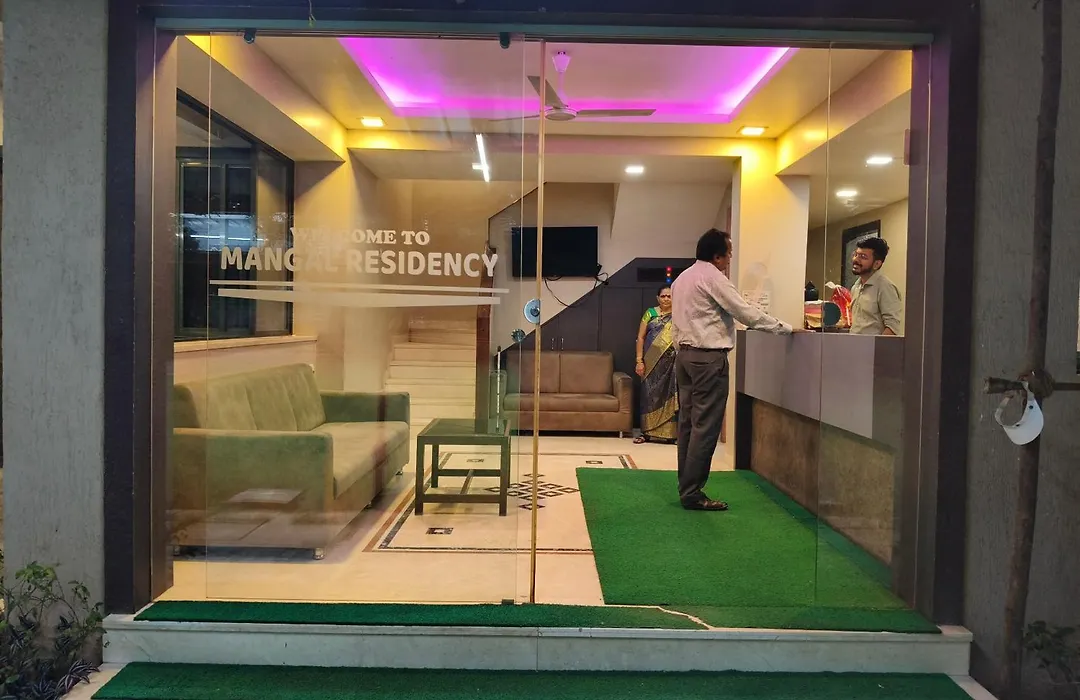 Hotel Mangal Residency Lonavala !! 600 Mts From Lonavala Railway Station !! Couple Friendly !!-1