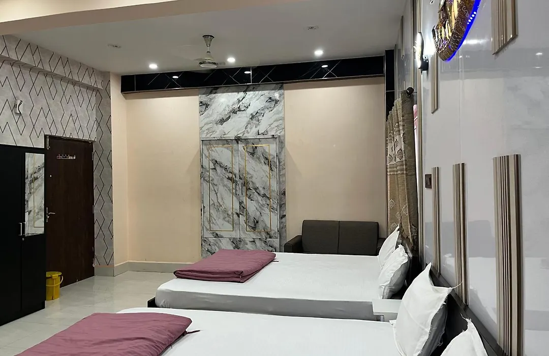 Hotel Krishna Paradise-1