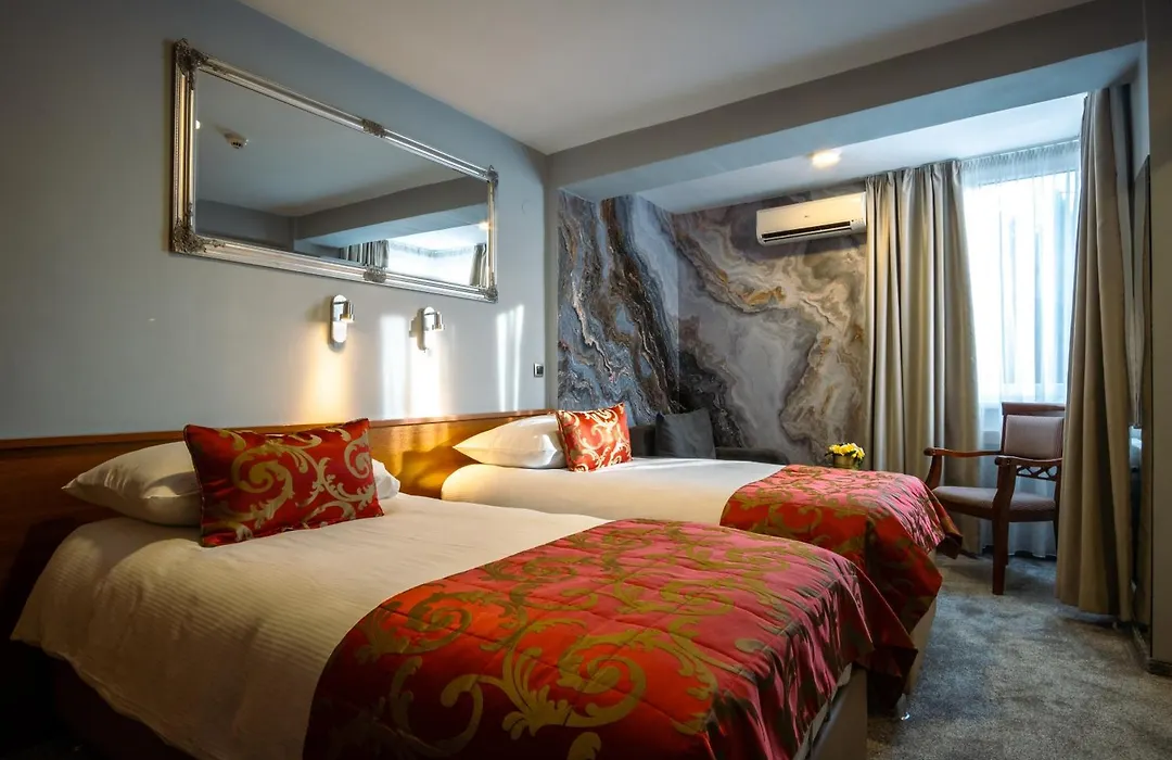 Hotel Villa Harmony - Panoramic View & Free Parking-1