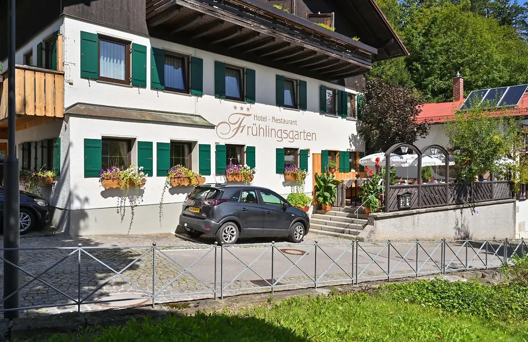 Hotel Restaurant Fruehlingsgarten-1
