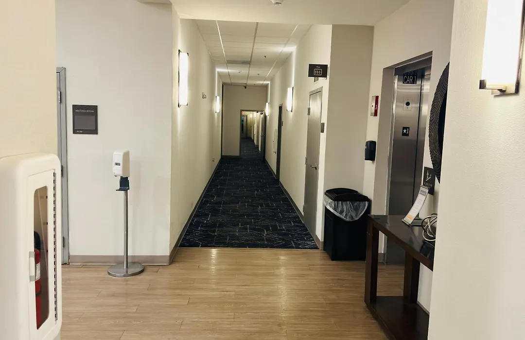 Comfort Suites Plymouth Near Us-30-1