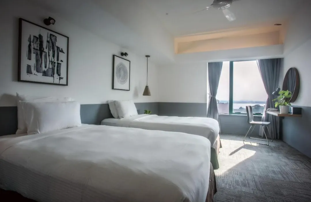 Z Hotel-1