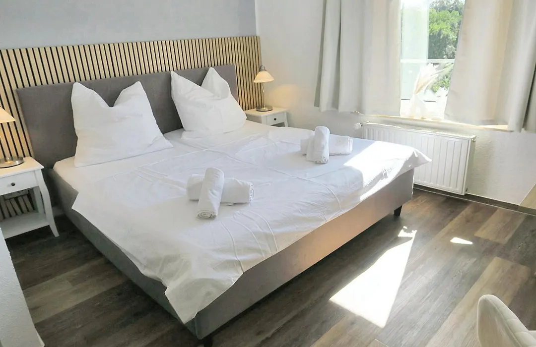 Hotel Marina-1