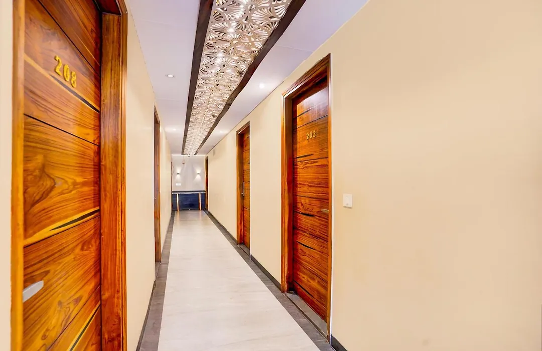 Super Townhouse Oak Sector 116 Noida-1