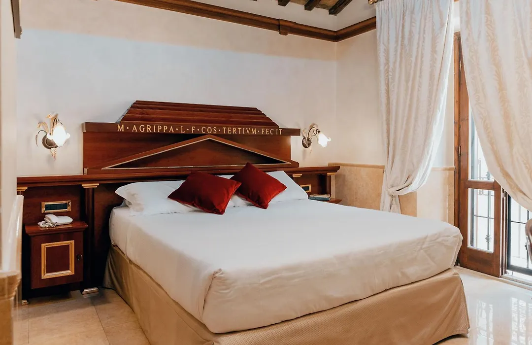 Hotel Pantheon-1