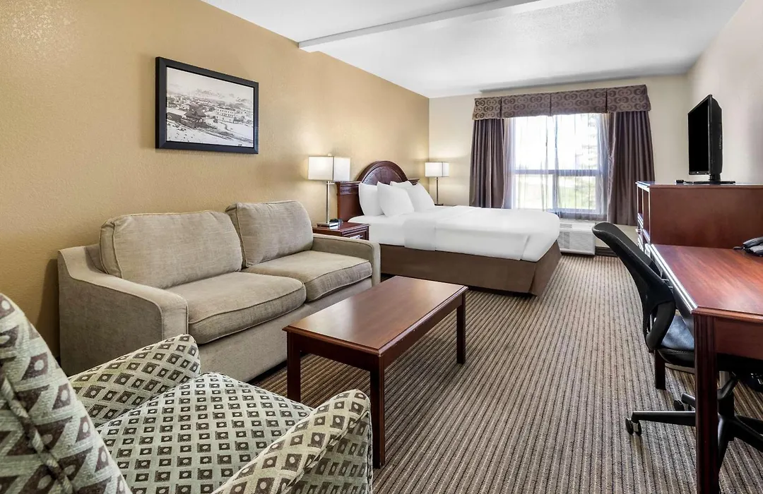 Surestay Plus Hotel By Best Western Drumheller-1