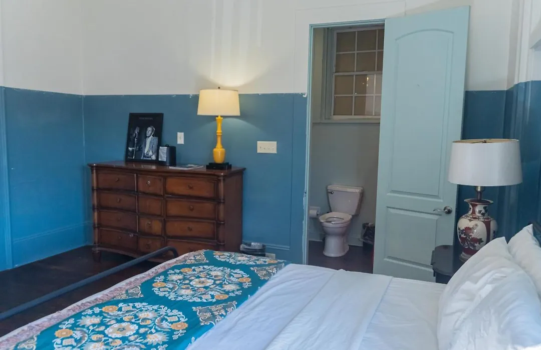 Historic Mardi Gras Inn-1