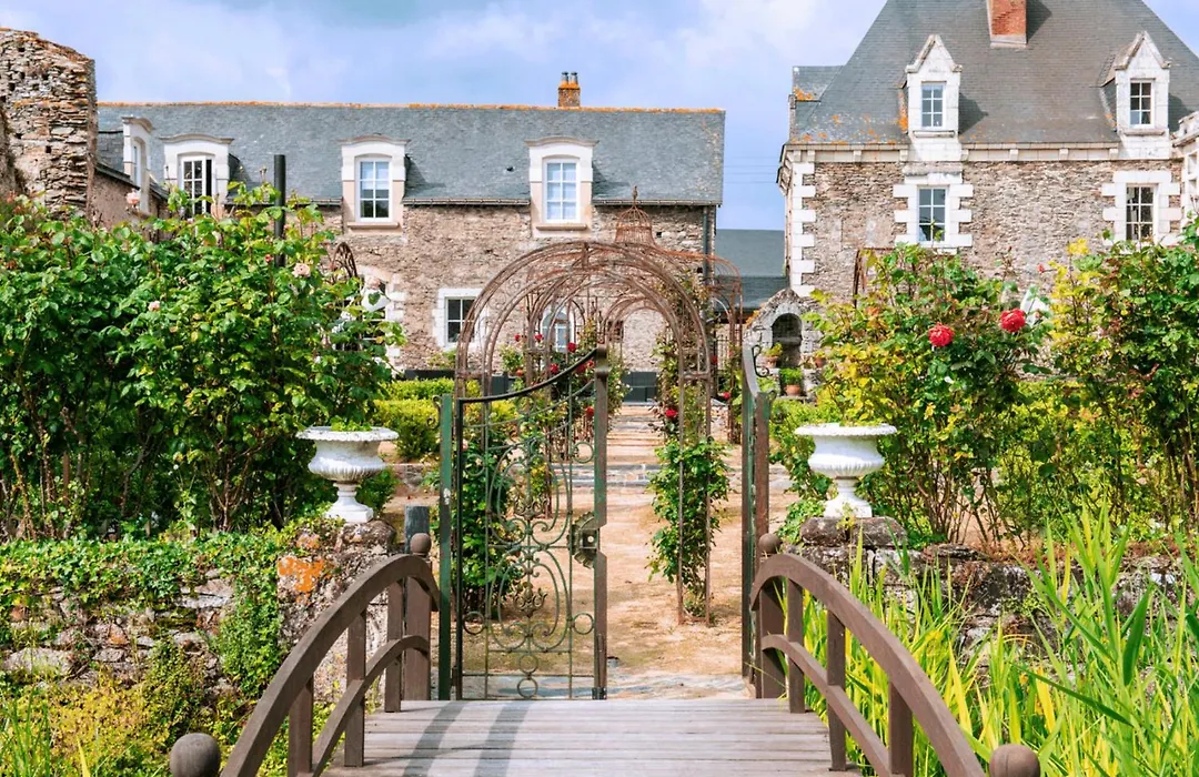 Chateau De L'Epinay-1