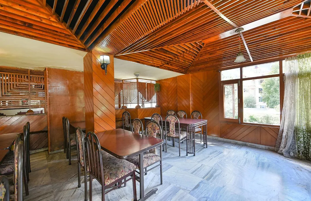 Fabhotel Zarim-1