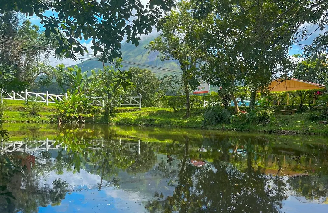 Arenal Roca Lodge & Bungalows-1
