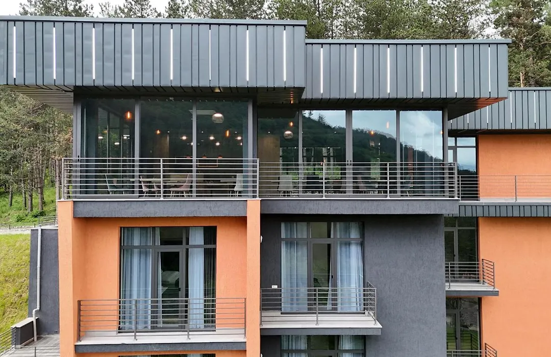 Aleksberg Club, Dilijan Hotel-1
