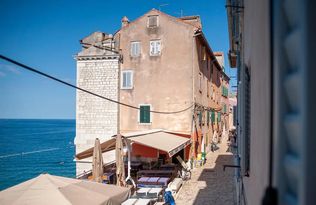 La Riva Luxury Rooms-1