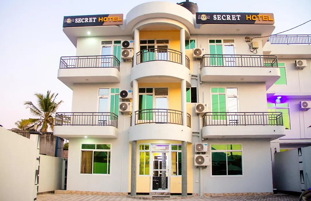 Secret Hotel-1