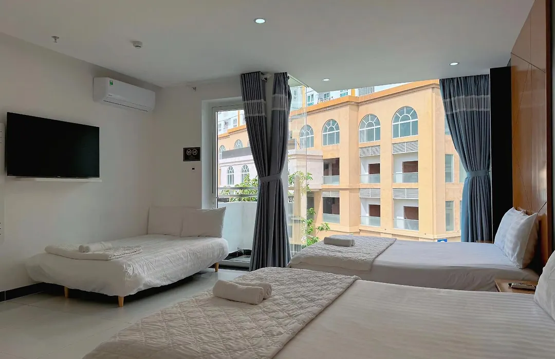 Cen Hotel-1