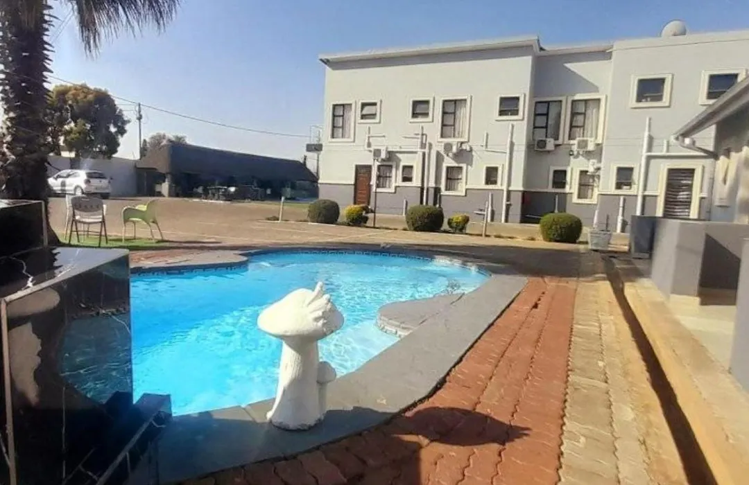 Lifestyle Lodge Hotel-1