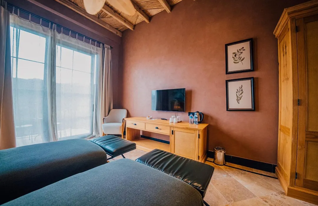 The Remote Hotel-1