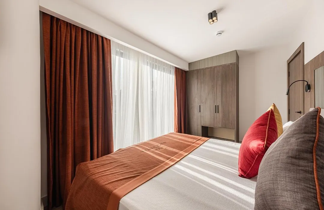 Mira Inn Lara-1