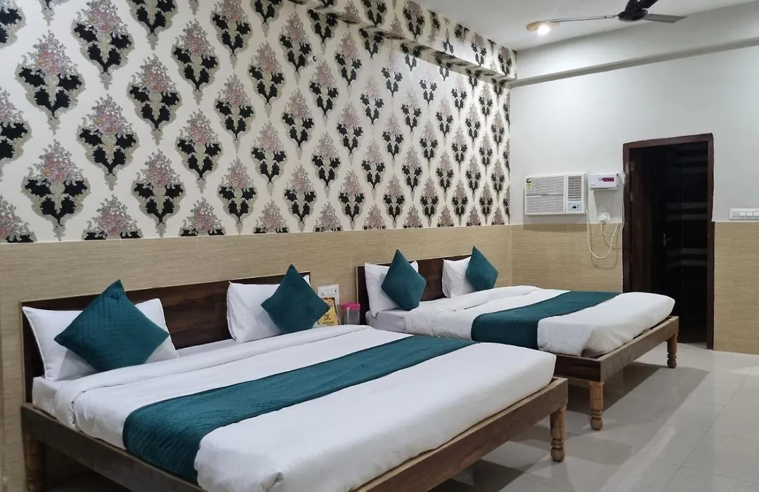 Vrindavan Bhakti Bhavan- Near Prem Mandir By Mukund-1