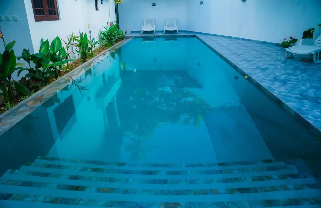 Aliya Aliya Hikkaduwa-1