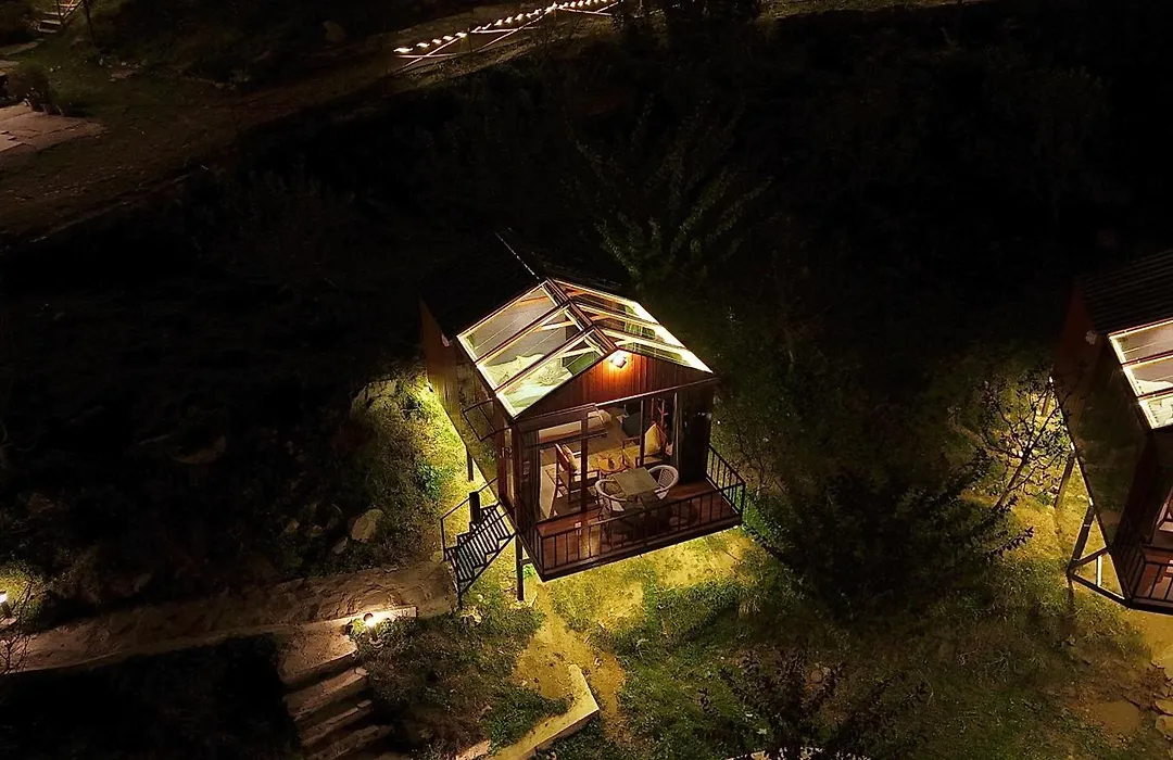 Glass Cabins By Urban Monk- Unique Centrally Heated Cabins With Electric Blankets-1