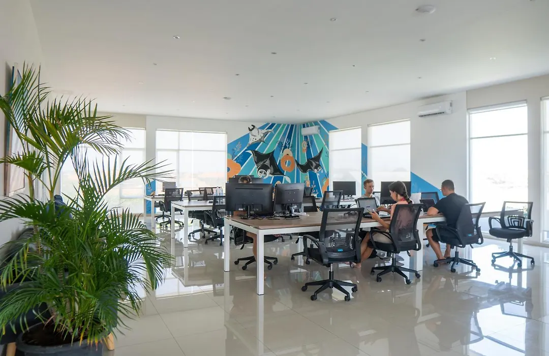 Bali Bustle Pararaton Coliving And Coworking Space-1