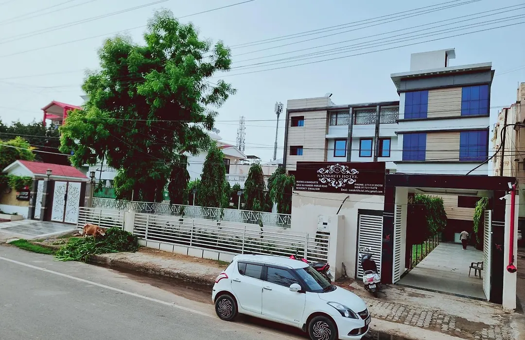 Sanskriti Hotel-1
