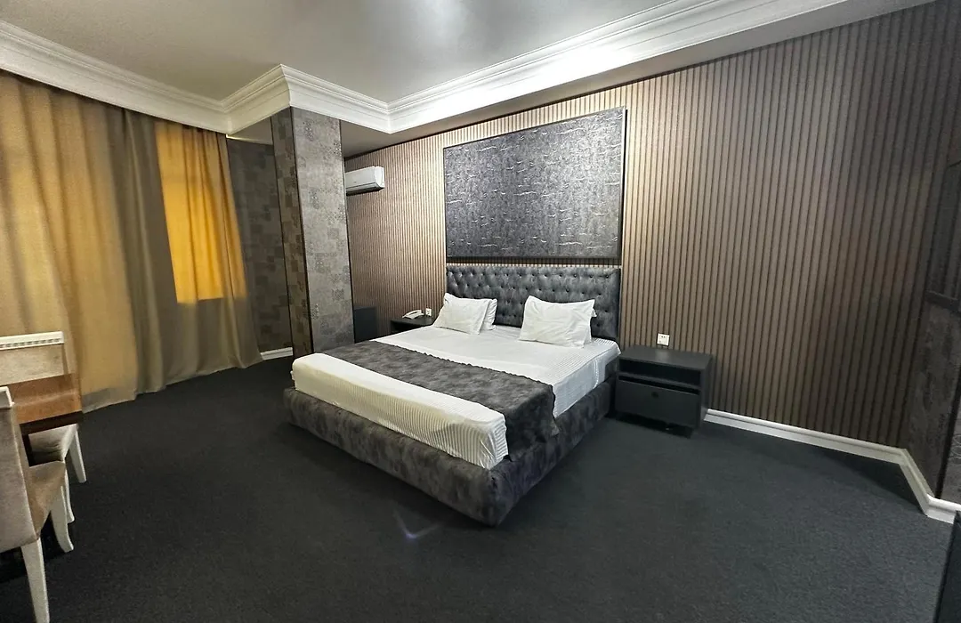 Amber Hotel-1