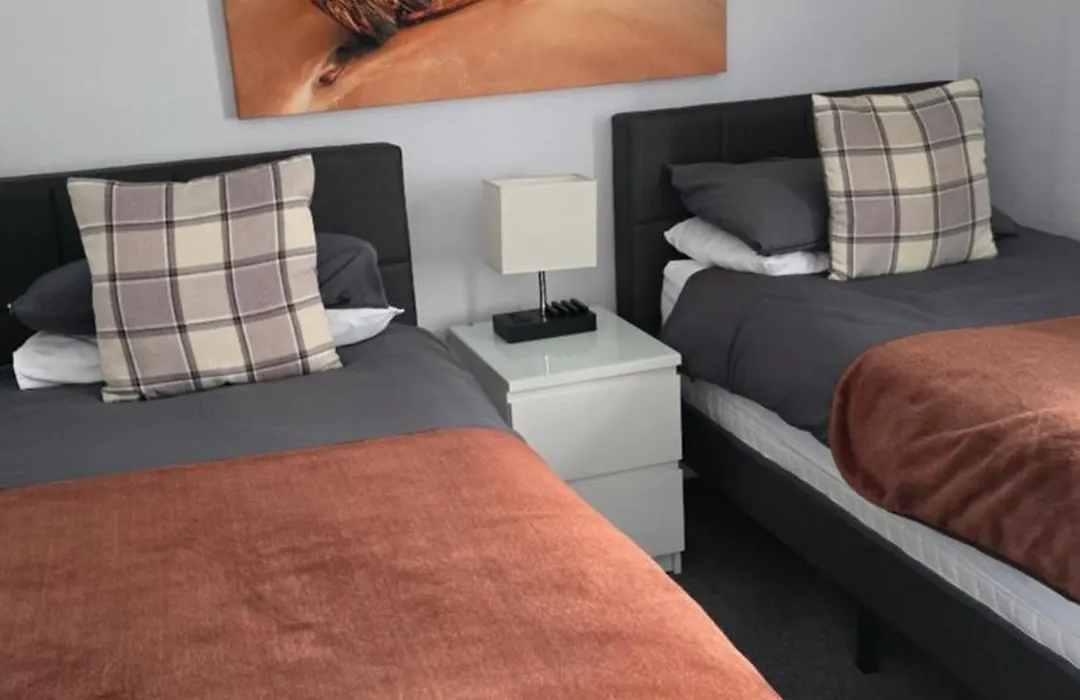 Farne Lodge-1