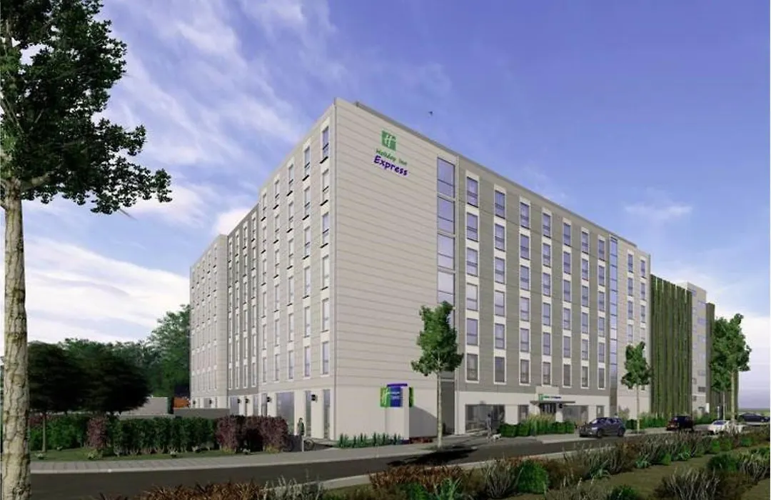 Holiday Inn Express - Duesseldorf Airport-1