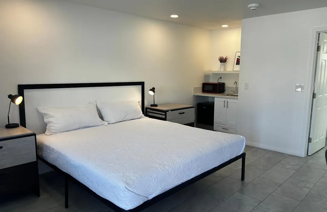 Boulder City Inn-1