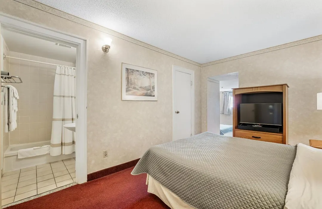 Royal Inn & Suites-1