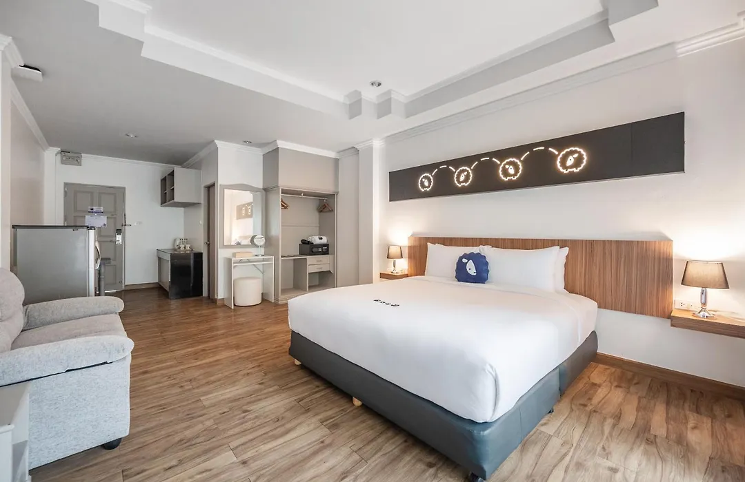Kokotel Pattaya North Beach-1
