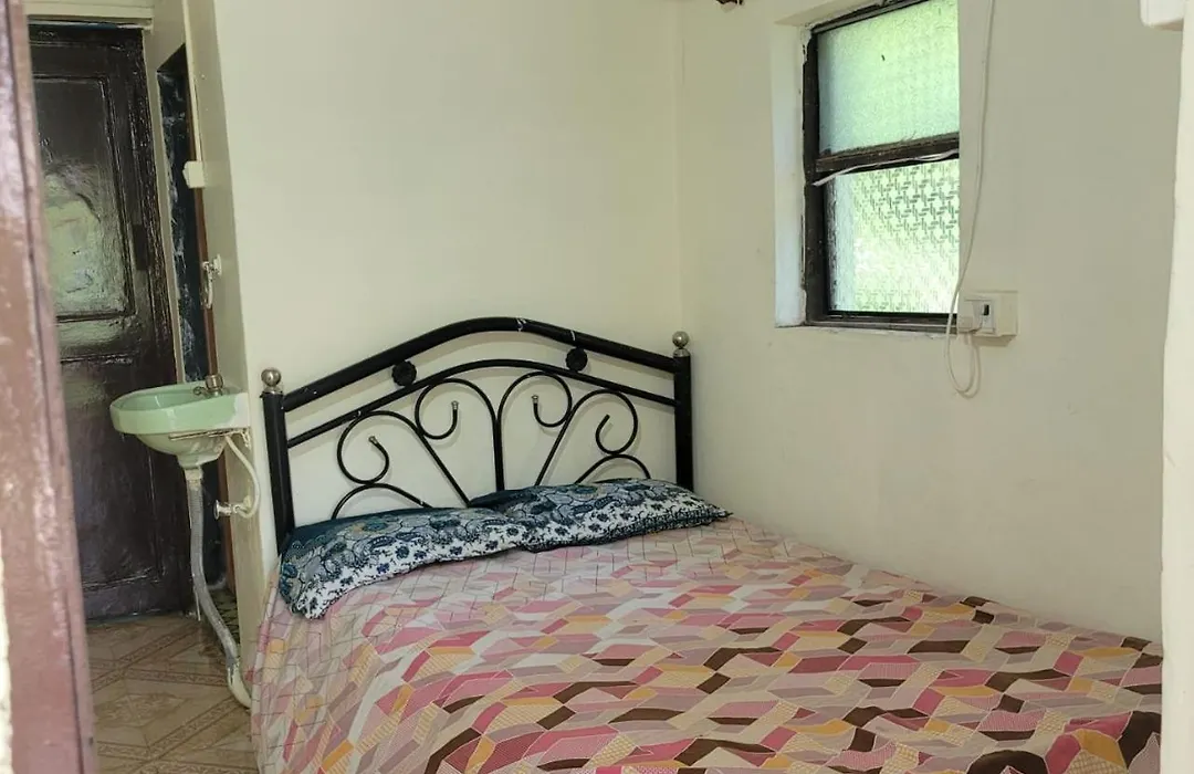 Dwarka Guest House & Hostel-1
