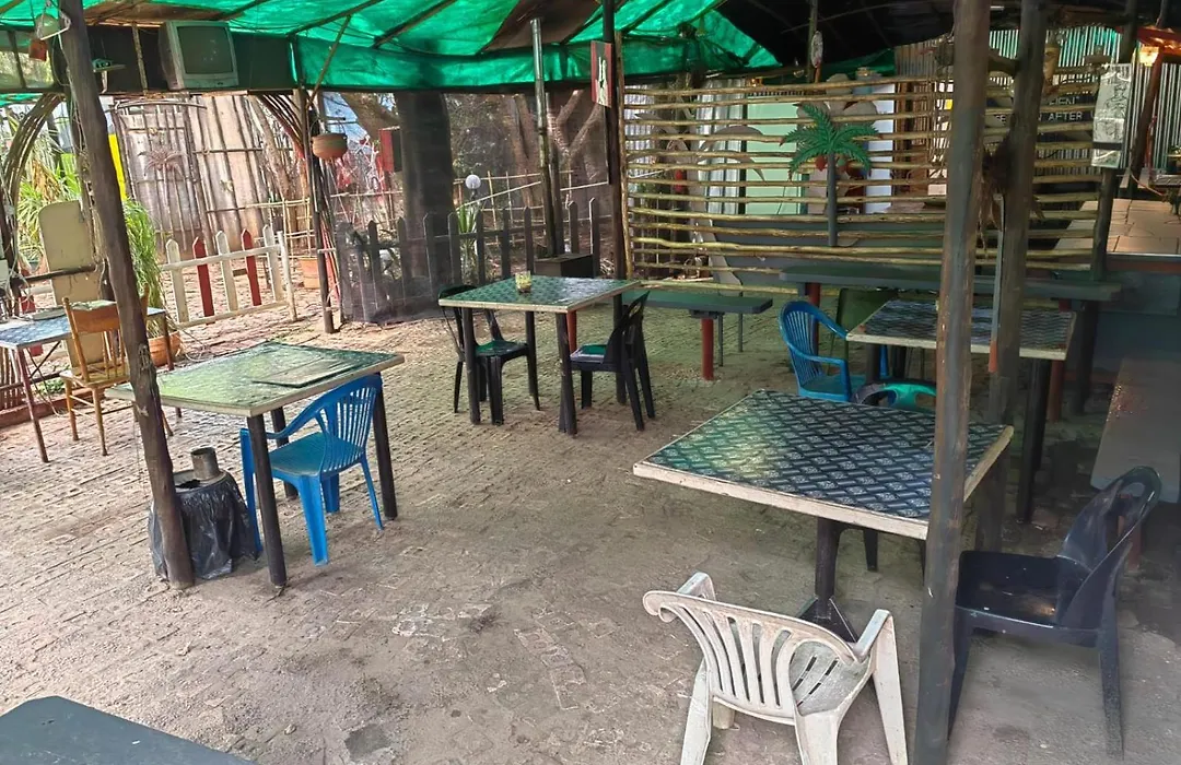 Paljas Backpackers-1