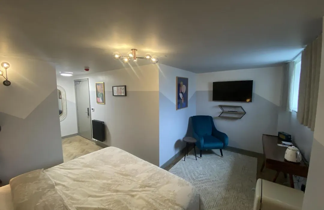 Urban Pod Hotel Liverpool-1
