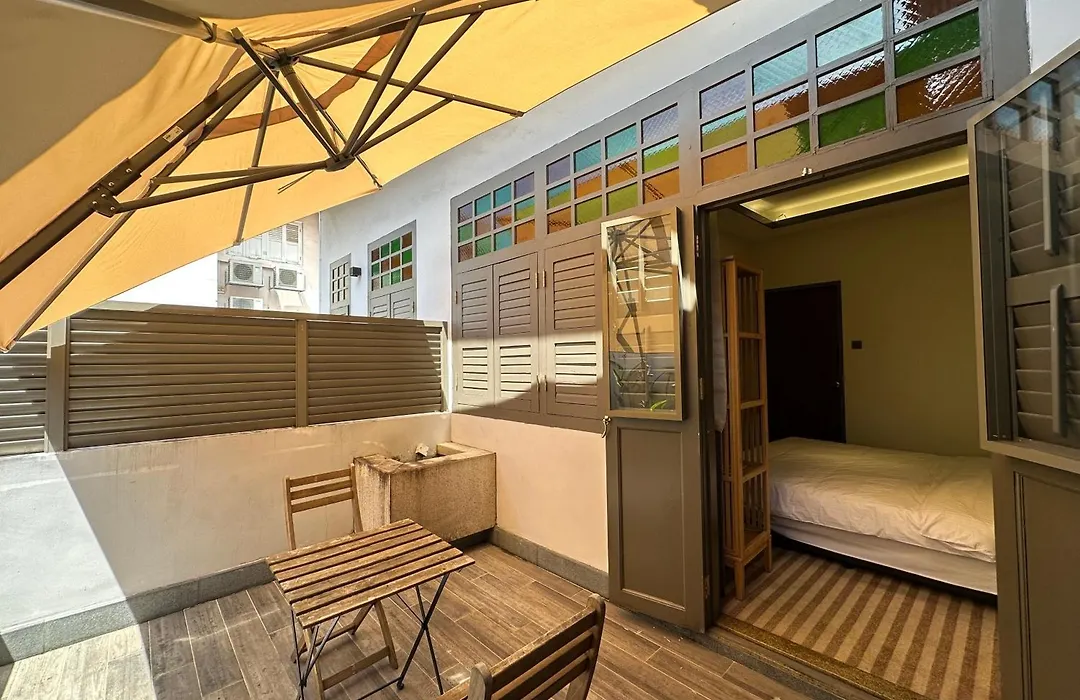 Dash Living Rochor-1