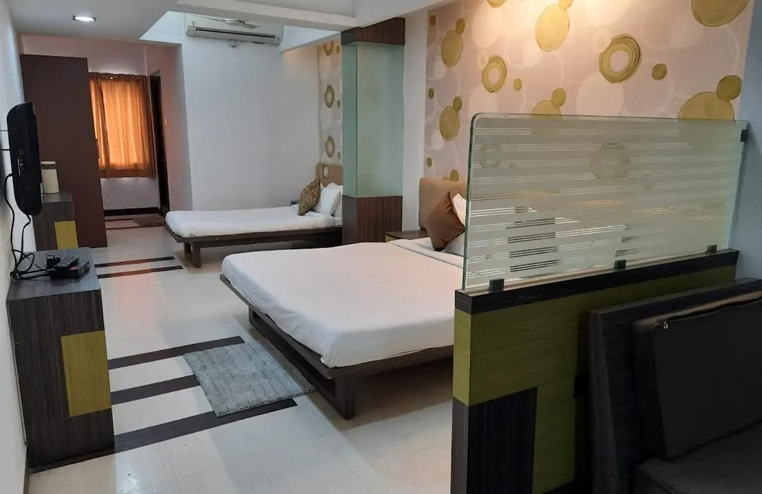 Hotel Grand Suites-1