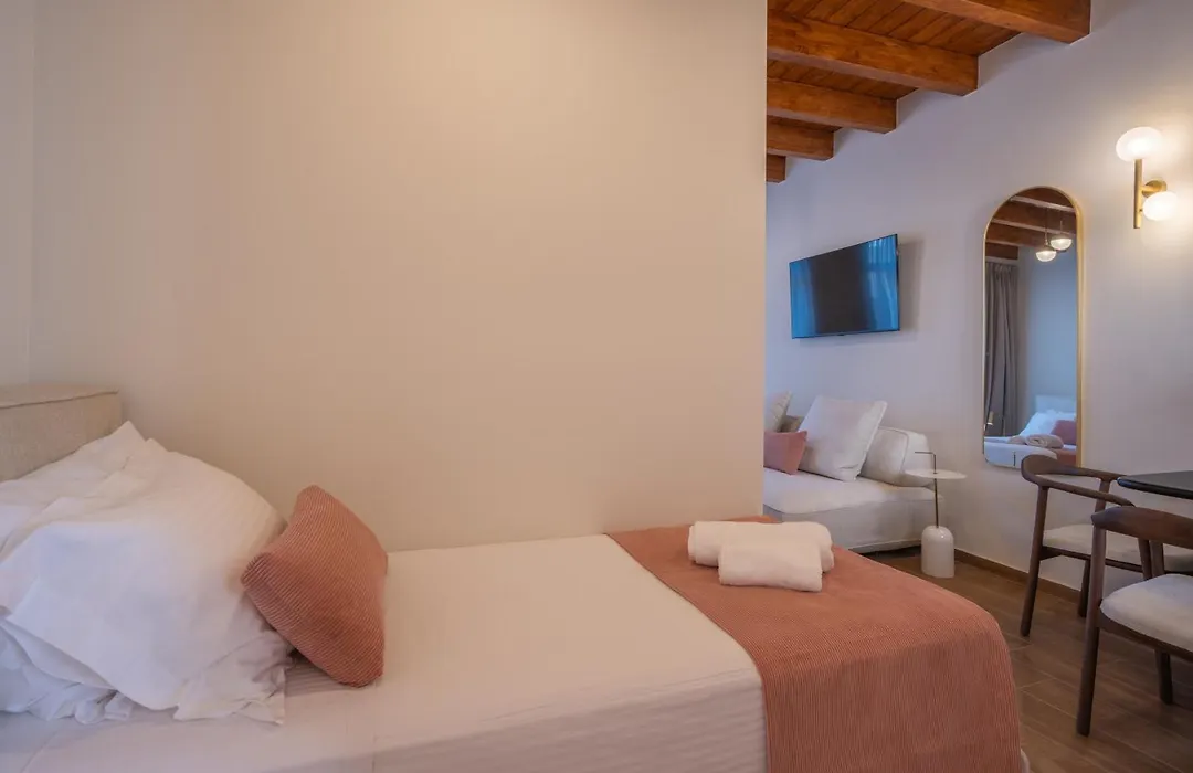 Casa D'Oro - Luxury Suites-1