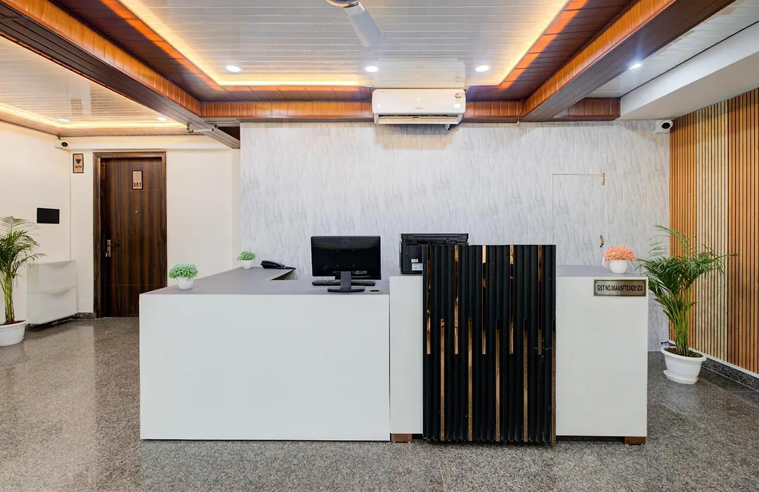 The Empire Studioz Hotel Golf Course Road Studio With Kitchen & Balcony One Horizon Center Paras Hospital Cyber City-1