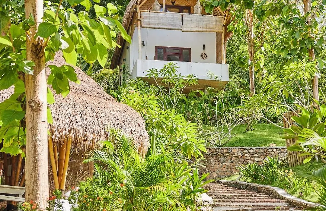 360 Surf Lodge-1
