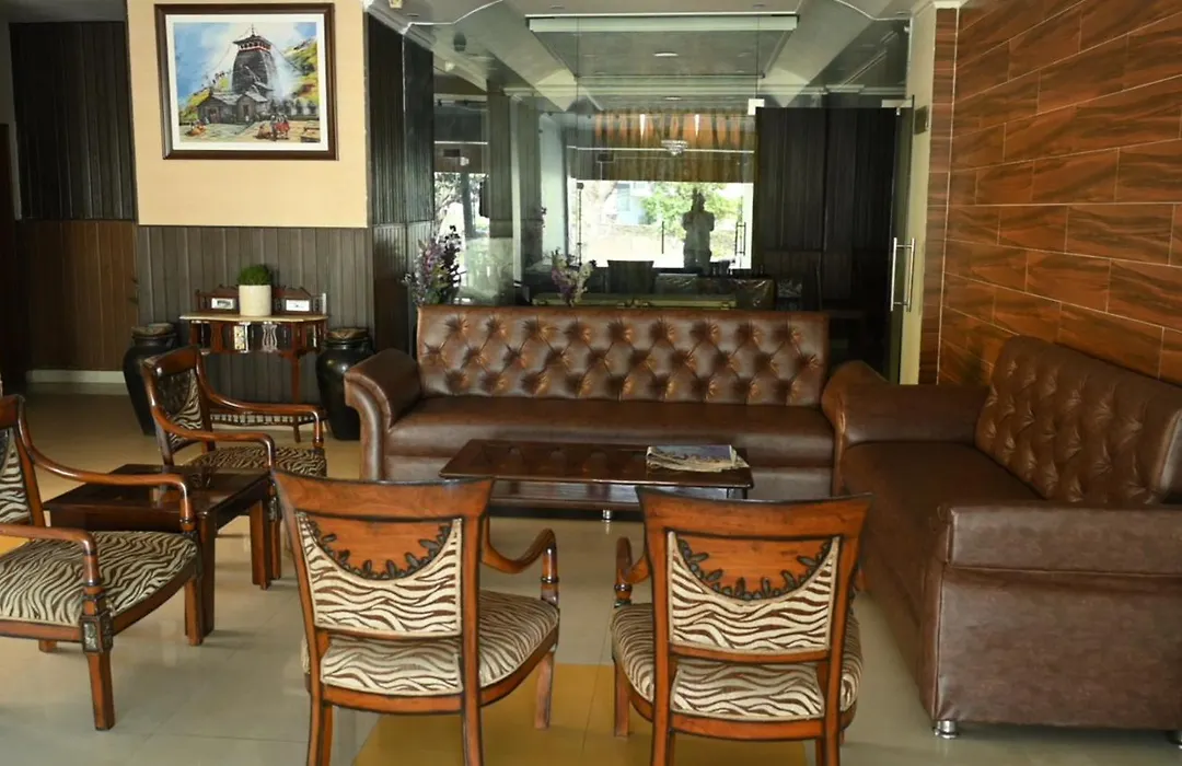 Hotel Surya Plaza-1