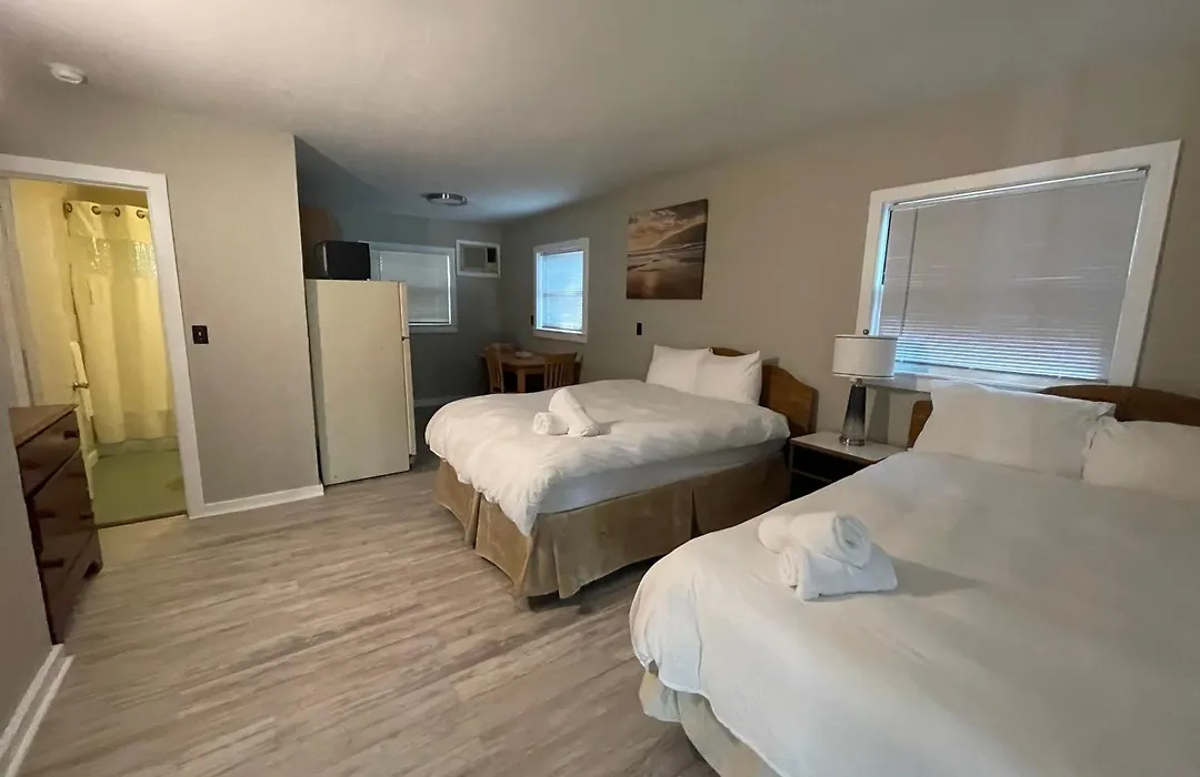 Delaware Court Motel-1