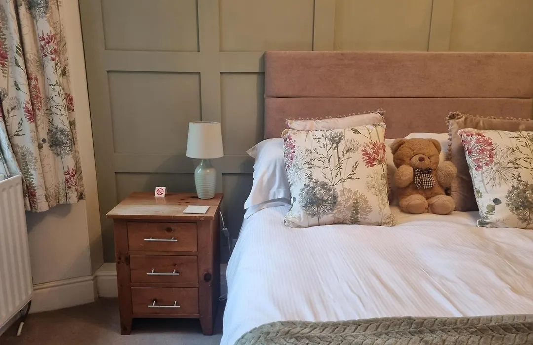 Montfort Cottage Guest House-1