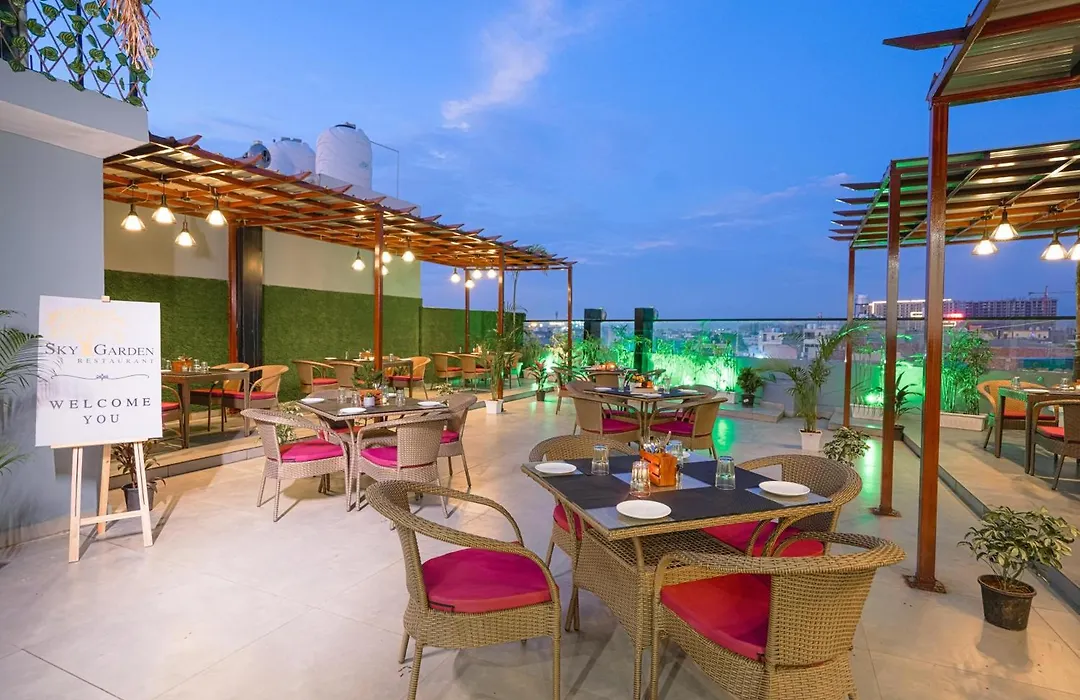 Hotel Sky View - Zirakpur, Chandigarh-1