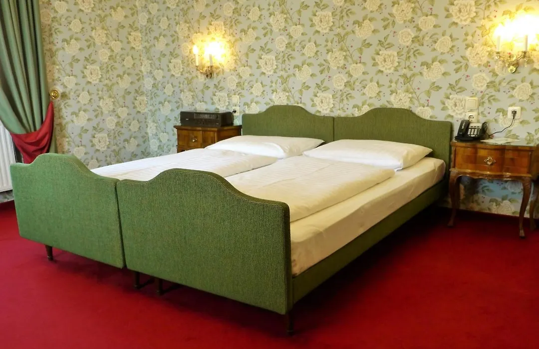 Hotel Hohenstauffen-1