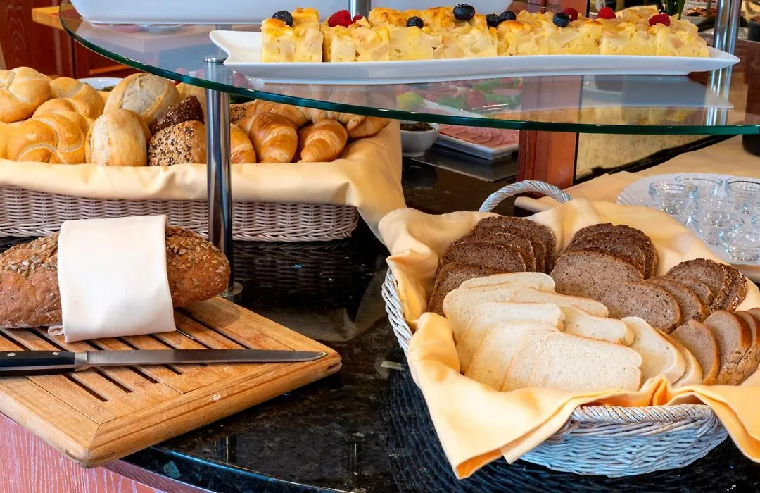 PLAZA Premium Parkhotel Norderstedt-1