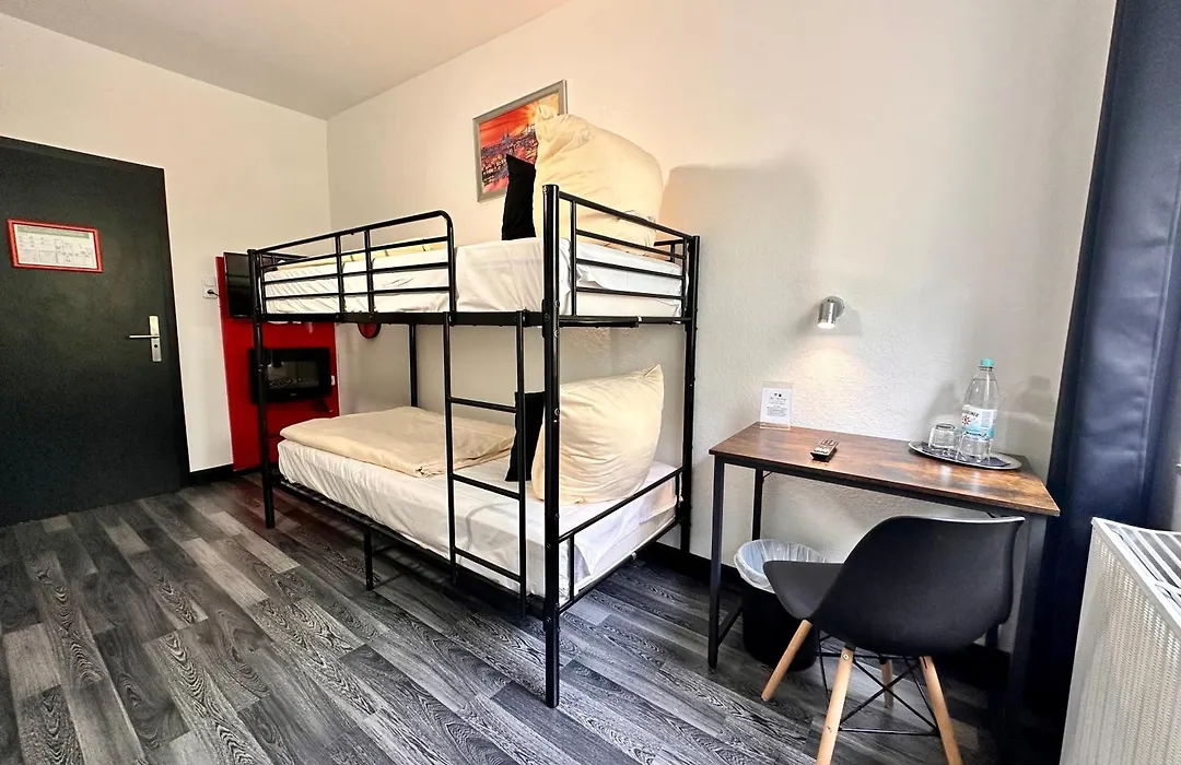 Hotel Alt Deutz City-Messe-Arena Kontaktloser Self Check-In-1